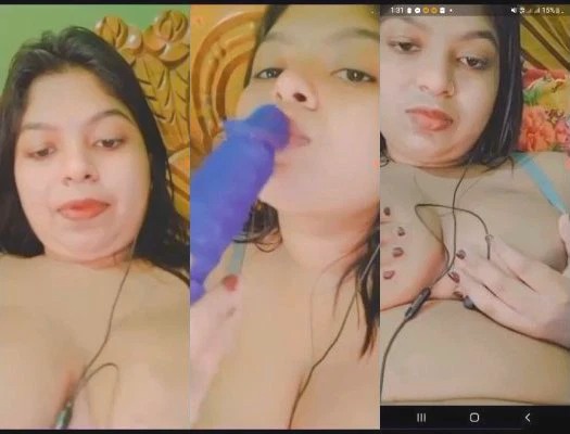 Horny Desi Girl Masturbating