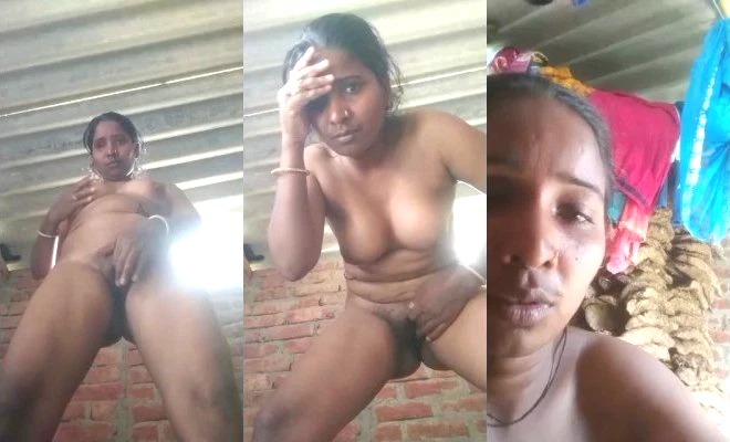 Desi Vlg Bhabhi Fingering