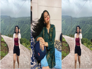 Curvy Figure Beautiful Sexy Indian Gf Blowjob Showing Teasing