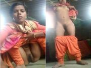 Village Girl Showing her Boobs and Pussy