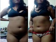 Super Hot look Desi Girl Record Her Nude Selfie Part 2