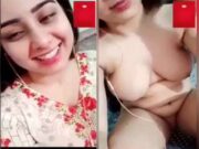 Sexy Paki Girl Showing Her Boobs and Pussy