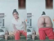 Sexy Desi Girl Showing Her Boobs and Pussy Part 1