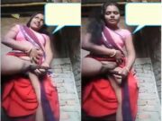 Sexy Desi Bhabhi Masturbating