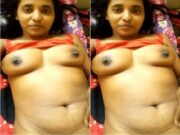 Sexy Desi Girl Showing Her Boobs and Pussy