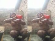 Desi Village Girl OutDoor Bathing Part 3