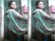 Desi Village Girl Showing Her Nude Body and Bathing part 2