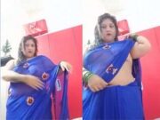 Super Sexy Des Boudi Boob Visible In Saree