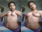 Cute Desi Girl Showing Her Boobs