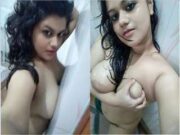 Sexy Desi Girl Bathing