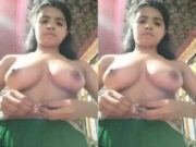 Sexy Desi Girl Showing Her Boobs and Pussy Part 1