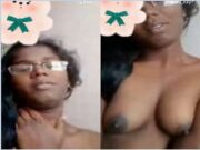 Tamil Girl Showing Her Boobs