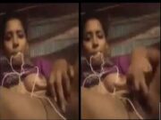 Desi Village Girl Showing her Boobs and Pussy