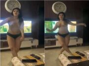 Sexy Paki Call Girl Top Less Dance