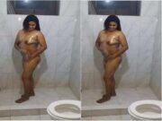 Tamil Wife Bathing