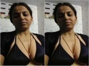 Sexy Bhabhi Record Her Selfie for Lover