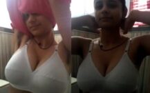 Desi Girl Friend show her tanker Boobs for bf