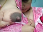 Desi Bhabhi Showing Her Milky Boobs