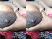 Desi Girl Pressing Her Boob