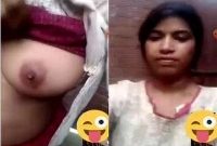 Today Exclusive- Cute Paki Girl Showing Her Boobs