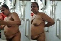 Today Exclusive- Desi BBW Bhabhi Bathing Part 2