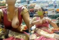 Today Exclusive- Desi Bhabhi Sucking Her Boobs On Cam Show