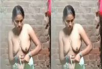 Today Exclusive – Desi Bhabhi bathing Record In Hidden Cam Part 1