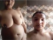 Today Exclusive – Desi Bhabhi Bathing