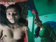 Today Exclusive – Cute Desi Girl Shows her Boobs and Pussy