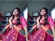 Today Exclusive – Cute Desi Girl Changing Cloths