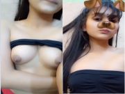 Today Exclusive – Cute Desi Girl Shows Boobs