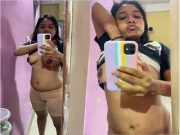 Today Exclusive – Hot Desi Girl Record her Selfie