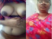 Today Exclusive- Mallu Bhabhi Shows Her Boobs