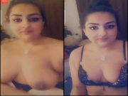 Today Exclusive- Hot Desi girl Shows Her Boobs Part 2