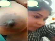 Today Exclusive- Desi Village Girl Shows her Boobs and Pussy