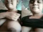 Today Exclusive- Desi Girl Shows Her Boobs