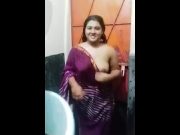 Bangladeshi Beautiful Sexy Chubby Girl Bathing