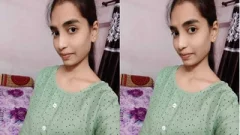 Today Exclusive -Desi Village Girl Shows Her Boobs on VC