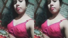 Horny Bangla Bhabhi Bathing