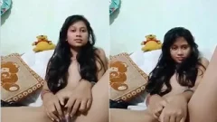 Sexy Desi Girl Shows Her Boobs and Pussy