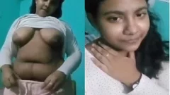 Cute Desi girl Shows Her Boobs and Pussy