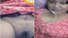 Bhabhi Shows Her pussy on VC