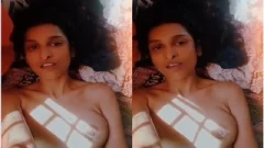 Sexy Desi Model Shows Her Boobs