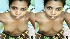 Desi Girl Shows Her Boobs