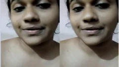 Cute Desi girl Shows her Nude Body TO Lover On VC part 2