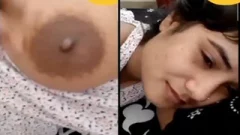 Desi Girl Shows Her Boobs On Vc