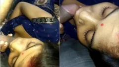 Sexy Desi Bhabhi Blowjob