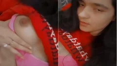 Desi Girl Shows Her Boobs and Pussy