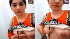 Desi Bhabhi Shows Her Boobs On Vc