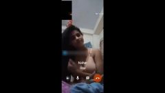 Desi Cute Girl Showing